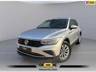 Volkswagen Tiguan 1.5 TSI 150pk DSG Life * 50.000KM! * AUTOMAAT* Parkeersensoren * Adaptieve Cruise Control *