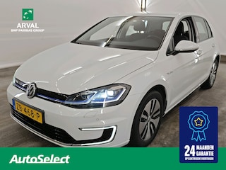 Volkswagen Golf 35,8kWh 136pk | SOH 85% |Warmtepomp | Winter- en Spiegelpakket | Camera | Keyless | CarPlay | ACC | 16"
