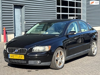 Volvo S40 2.4 Exclusive | Navigatie | Trekhaak | Stoelverwarming