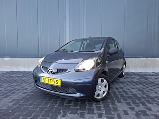 Toyota Aygo 1.0-12V | Zuinige auto | APK tot 7-10-2027 | NAP | Distributieketting |