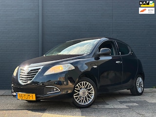 Lancia Ypsilon 0.9 TwinAir Platinum | Airco | Cruise Control | PDC