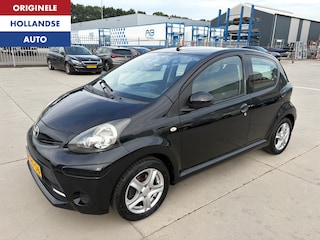 Toyota Aygo 1.0 VVT-i Aspiration Automaat Airco Led Navi BT