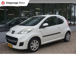 Peugeot 107 1.0-12V XS met nieuwe apk en koppeling!
