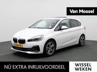 BMW 2-serie Tourer 225xe iPerformance High Executive | WORDT VERWACHT | PANORAMADAK | ELEKTRISCHE STOELEN | ACHTERUITRIJCAMERA | PARKEERSENSOREN | HEAD-UP DISPLAY | CRUISE CONTROL | ELEKTRISCHE ACHTERKLEP |