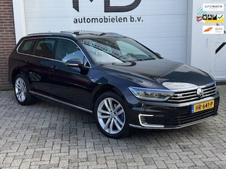 Volkswagen Passat Variant 1.4 TSI GTE Highline-panorama dak-SOH 83% -DealerOnderhouden-Trekhaak-1e eigenaar-LED -Camera-Alcantara