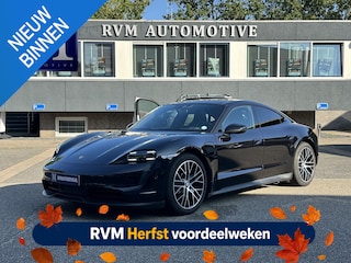 Porsche Taycan 79 kWh SOH 92% | MEM. SEAT | BOSE BOXEN | PANO | STOEL + STUURVERWARMING | ELEK. STOELEN | 21'' WIELEN | FABRIEKS GARANTIE TM 09-2027 | GEEN EXTRA KOSTEN!! RIJKLAAR GELEVERD |