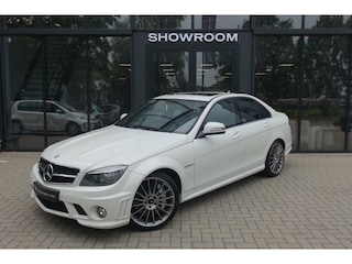 Mercedes-Benz C63 AMG PANO NAVI LEDER VOL