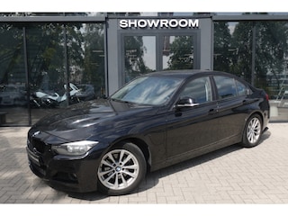 BMW 330e Essential NAVI LED CAMERA