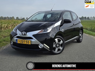 Toyota Aygo 1.0 VVT-i x-clusiv I Zeer Luxe Uitvoering