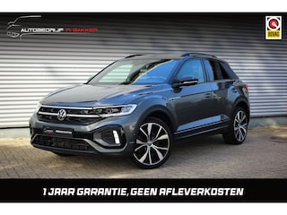 Volkswagen T-Roc 1.5 TSI R-Line // Black Style | Trekhaak | IQ.Lights | Camera | Navi. | Stoelverwarming | CarPlay & Android Auto