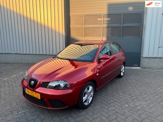 Seat Ibiza 1.4-16V Trendstyle cruise/airco/trekhaak/LM