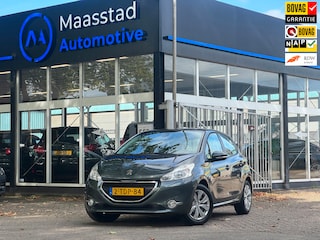Peugeot 208 1.2 VTi Envy 5Drs Lage KMs airco 100% onderhouden NWE APK