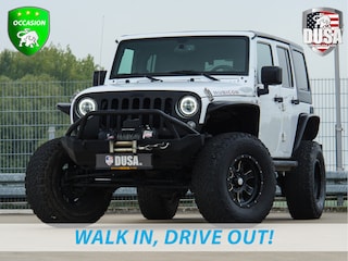 Jeep Wrangler Unlimited 3.6 Rubicon Liftkit | Stubby offroad-bumper | Smittybilt lier | Fenders | Offroad Wheels