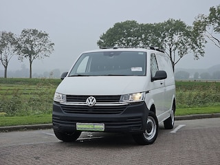 Volkswagen Transporter 2.0 TDI T6.1 L1H1 Carplay Achterklep Trekhaak CruiseControl 3-Zits Pdc Euro6 OH-Historie!