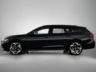 Skoda Superb Combi 1.5 TSI PHEV Sportline Business | Trekhaak | Leder | Canton | DCC |