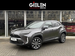 Toyota Yaris Cross 1.5 Hybrid First Edition Plus | Parkeersensoren, Stoel + Stuurverwarming, Groot scherm, Keyless, 17 inch