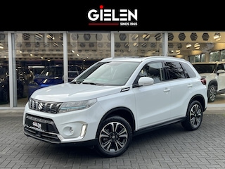 Suzuki Vitara 1.5 Hybrid Style | Trekhaak, Panoramadak, Dodehoekherkenning, Parkeersensoren, Half leer, Stoelverwarming, Keyless