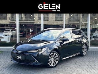 Toyota Corolla Touring Sports 2.0 Hybrid Dynamic Plus | Dodehoekherkenning, Parkeersensoren, Stoel + Stuurverwarming, Keyless, 17 inch