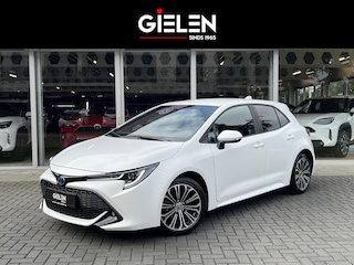 Toyota Corolla 1.8 Hybrid Style Plus | Dodehoekherkenning, 17 inch, Stoel + Stuurverwarming, Parkeersensoren