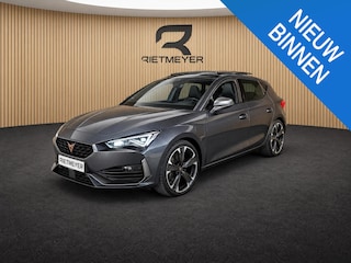 Cupra Leon 1.4 e-Hybrid VZ Business |Panorama dak |Camera |Sfeerverlichting |Stoelverwarming