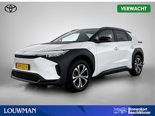 Toyota bZ4X Dynamic 71 kWh Bi-Tone | BTW voertuig | Panoramadak | Stoel+stuurverwarming | 360 Camera | Elektrisch verstelbare bestuurdersstoel | Elektrische achterklep | Dodehoek detectie | Parkeersensoren voor+achter |