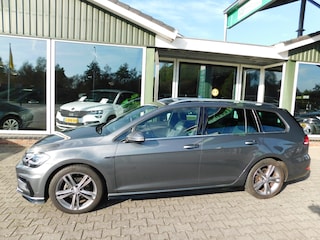 Volkswagen Golf 1.5TSI 150PK R-LINE!! All-in Prijs! Trekhaak! NL!