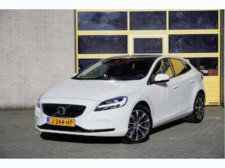 Volvo V40 2.0 T3 5drs Edition+ BJ2020 Lmv 17" | Led V+A | Pdc | Keyless entry | Panoramadak | Achteruitrijcamera | App-Connect | Navi | Climate control | Cruise control | Verwarmde voorstoelen | Extra getint glas