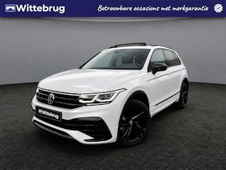 Volkswagen Tiguan 1.4 TSI 245pk eHybrid R-Line Business+ DSG Automaat / Panorama schuifk dak / Navigatie / Matrix LED / LM 19 inch / Wegkl trekhaak