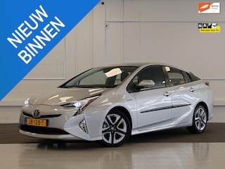 Toyota Prius 1.8 Dynamic Trekhaak Allseason Navigatie Camera Garantie Mooi!