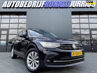 Volkswagen Tiguan 1.5 TSI Life Business NL.Auto/NW.Model/Virtual Cockpit/Carplay/Climatronic/1Ste Eigenaar/Dealer onderhouden