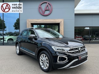 Volkswagen T-Roc 1.5 TSI 150pk DSG Style Carplay | Camera | Keyless | Elek. Achterklep | Rijklaar incl. garantie