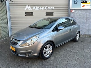 Opel Corsa 1.2-16V '111' Edition Airco / Cruise Controle / NAP / Camera / APK 09-2027