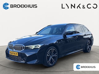 BMW 3-serie Touring 330e M-Sport Volleder | SoH 94% | 360 camera | Panoramadak | Cruise control adaptief | Verwarmd stuurwiel en stoelen |