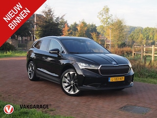Skoda Enyaq iV 80 First Edition | Camera | Trekhaak | Warmtepomp | Sfeerverlichting | Leer | ACC | NL-Auto |