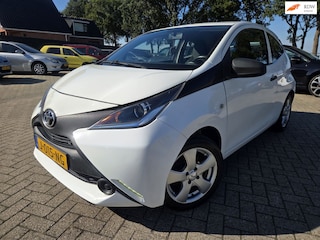 Toyota Aygo 1.0 VVT-i x 2016. LED dagrijverlichting/Lichtmetaal etc... APK 09-2027
