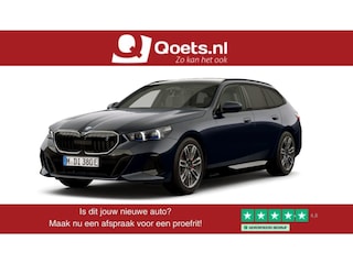 BMW i5 Touring eDrive40 M Sport Pro - Trekhaak - Panoramadak - Driving/Parking Assistant Professional- B&W - Head up - Stoelventilatie - Stoelverwarming voor/achter - Comfort Access -