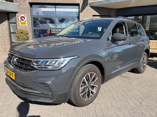 Volkswagen Tiguan 1.4 TSI eHybrid Life Business Trekhaak