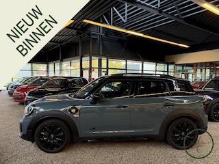 Mini Countryman 1.5 Cooper S E ALL4 Essential | Leder | Camera | Black Optic | BTW |