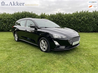 Ford Focus Wagon 1.0 125pk EcoBoost Hybrid Trend Edition Business I Trekhaak I Dealer ond I Cruise adaptief I Camera I Keyless