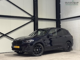 BMW X3 xDrive30e M-pakket | panorama | navi | led | leder |