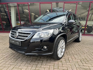 Volkswagen Tiguan 1.4 TSI Sport&Style | R-line | Pano | Trekhaak | Airco | PDC | Navi |