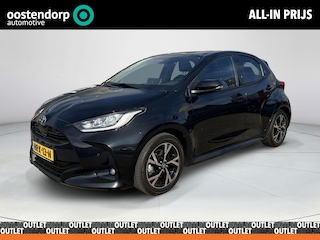 Toyota Yaris 1.5 Hybrid 115 Dynamic | Parkeersensoren | Stoel- + stuurverwarming | Navigatie | Dode hoek detectie | LED koplampen |