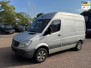 Mercedes-Benz Sprinter 215 2.2 CDI 325 HD automaat / bj.2006 / NAP met 256758 km./ APK 10/2027 / trekhaak / simpele camperuitvoer.