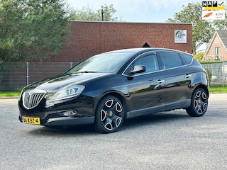 Lancia Delta 1.4 M.air Lounge Cruise*Clima*NAP*Dealer onderhouden*LM velgen*Parkeersensoren*Alcantara*