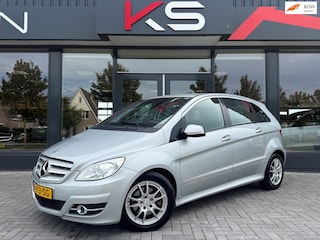 Mercedes-Benz B-klasse 200 Automaat Navi Pdc Nieuwe apk en onderhoud