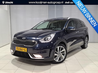Kia Niro 1.6 GDi Design Edition Stoel en Stuur verwarming, Schuif kantel dak, Apple Carplay/Android Auto, Navigatie, Camera.