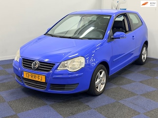 Volkswagen Polo 1.4-16V Turijn / AIRCO / CRUISE CONTROL / RIJDT SCHAKELT GOED