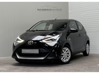 Toyota Aygo 1.0 VVT-i x-play / Airco / Navigatie / Camera / NL Auto / All Season banden