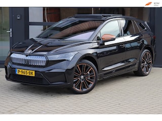Skoda Enyaq iV 80 Founders Edition Black | SOH 91,5% | NAP | eerste Eigenaar | 360 Camera | Stuur/Stoel Verwarming V+A | Cruise