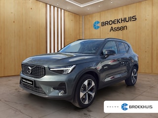 Volvo XC40 2.0 B4 Plus Dark | Harman Kardon | Stoel + Stuur Verwarming | Trekhaak | Camera | Keyless Start / Entry |
